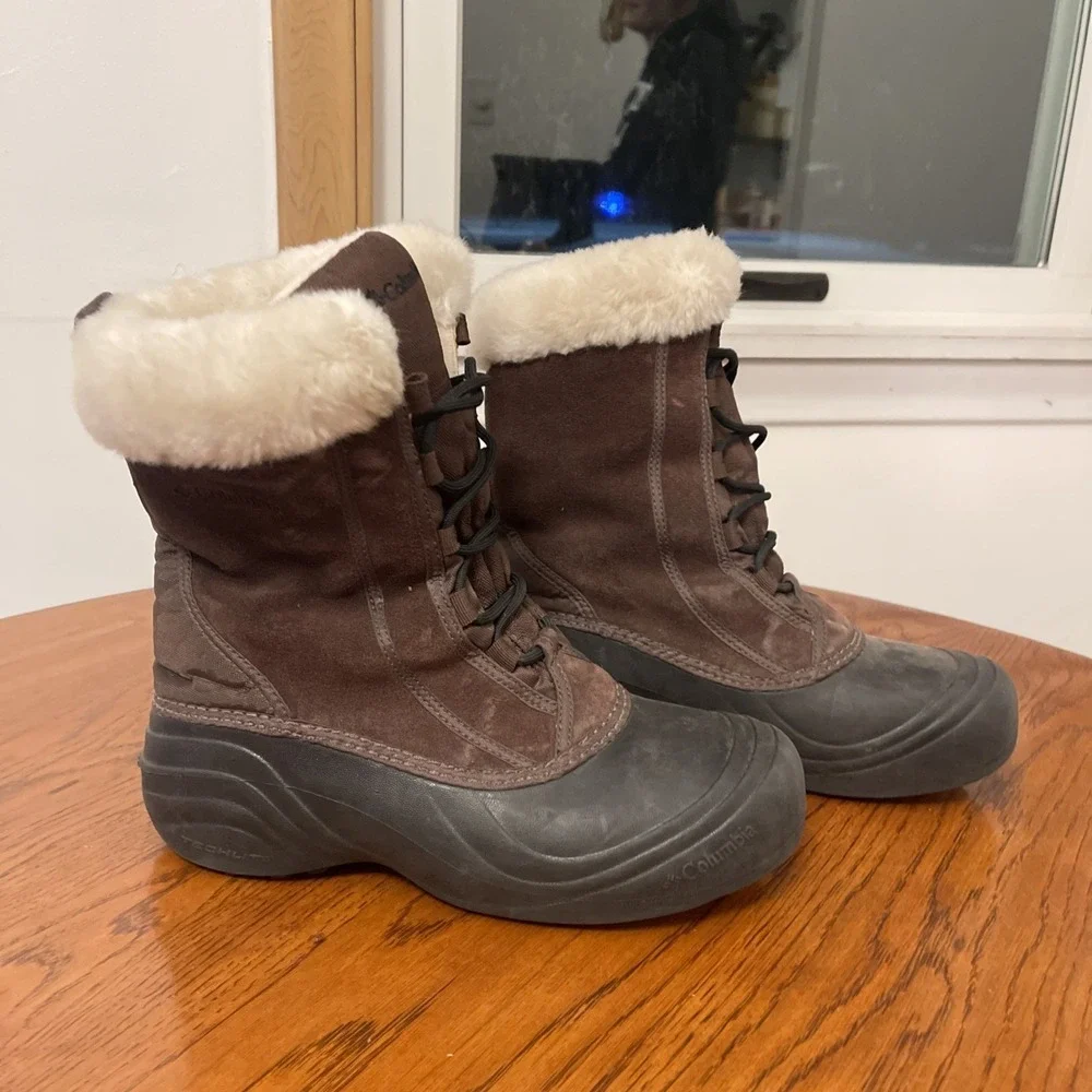 Sz 8 Columbia Techlite Winter Mid Calf Snow Boots Faux Fur -25 Brown Suede Bratz
